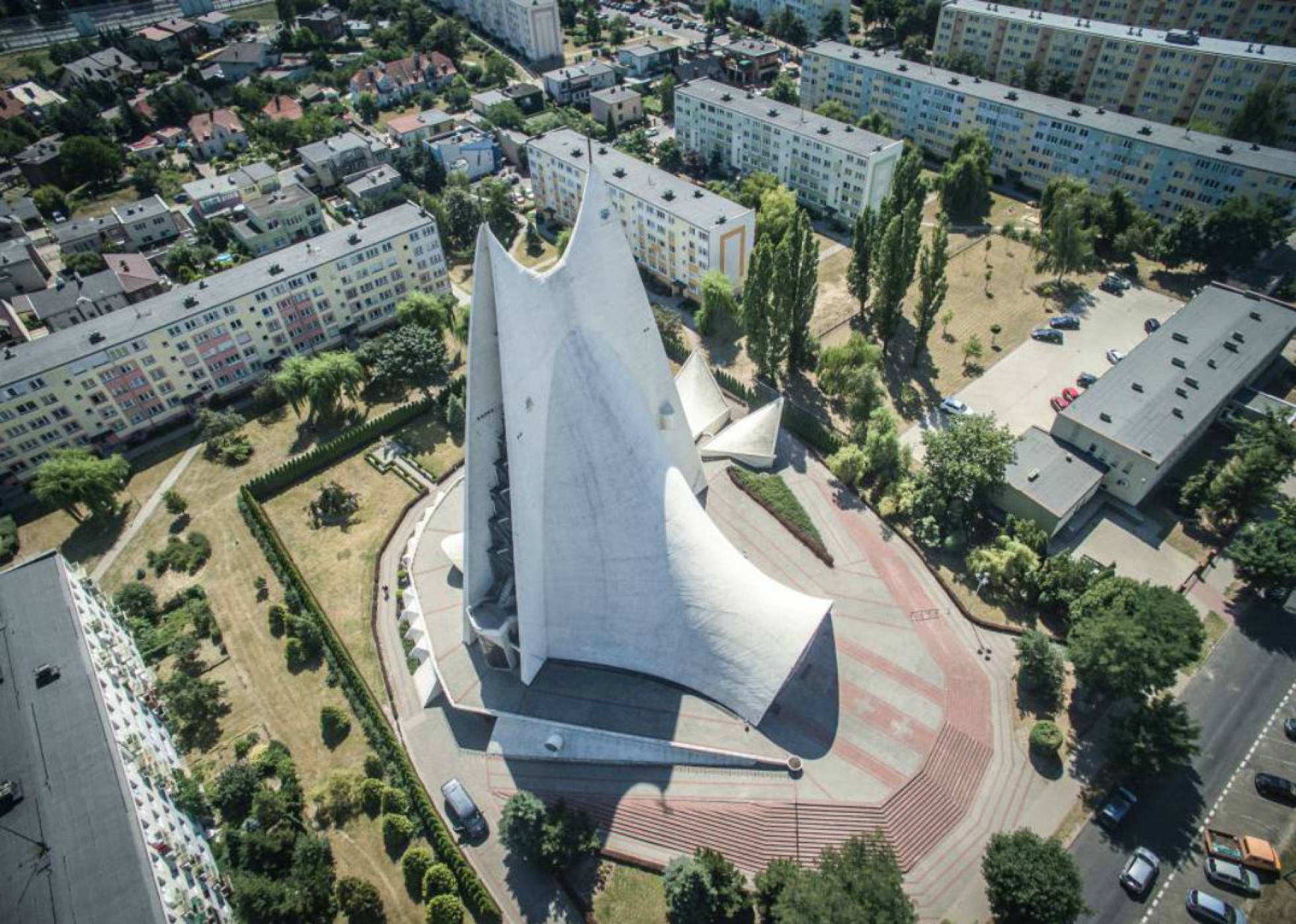 Cómo construyeron los polacos 4.000 iglesias durante el régimen comunista